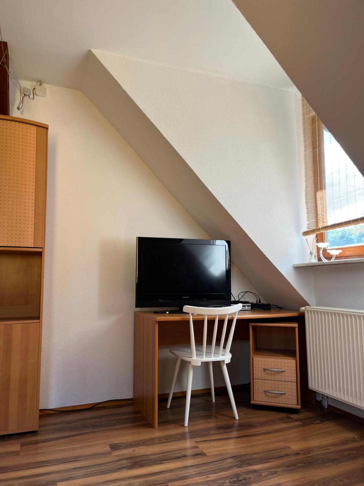 Kleine Bauernhof-Wohnung Im Stadtbusbereich Coburg Exterior photo